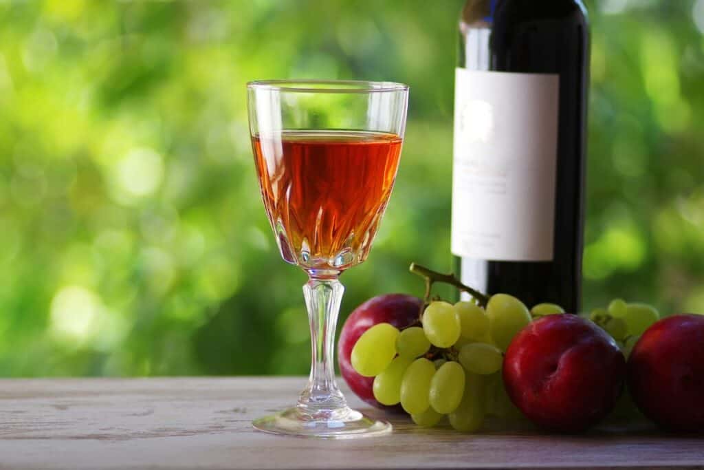 what-is-madeira-wine-tasty-vino