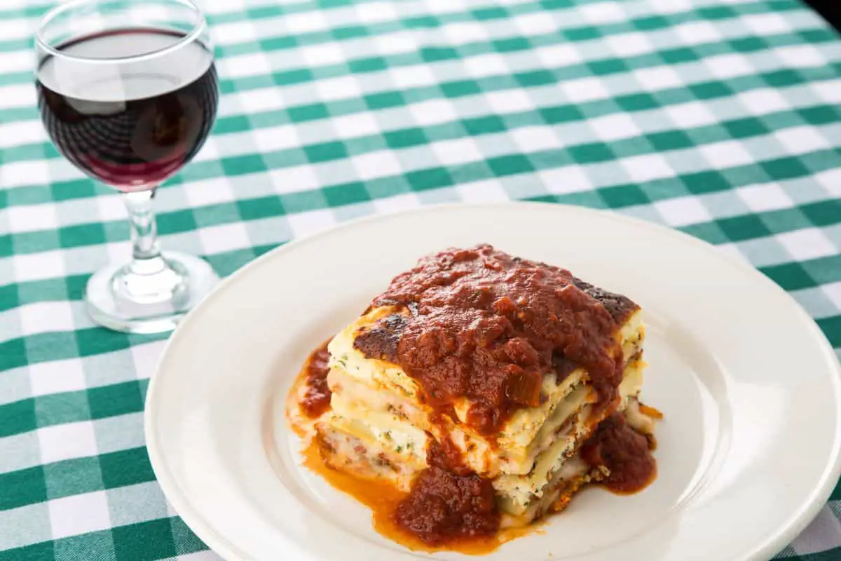 What Wine Goes With Lasagna? 