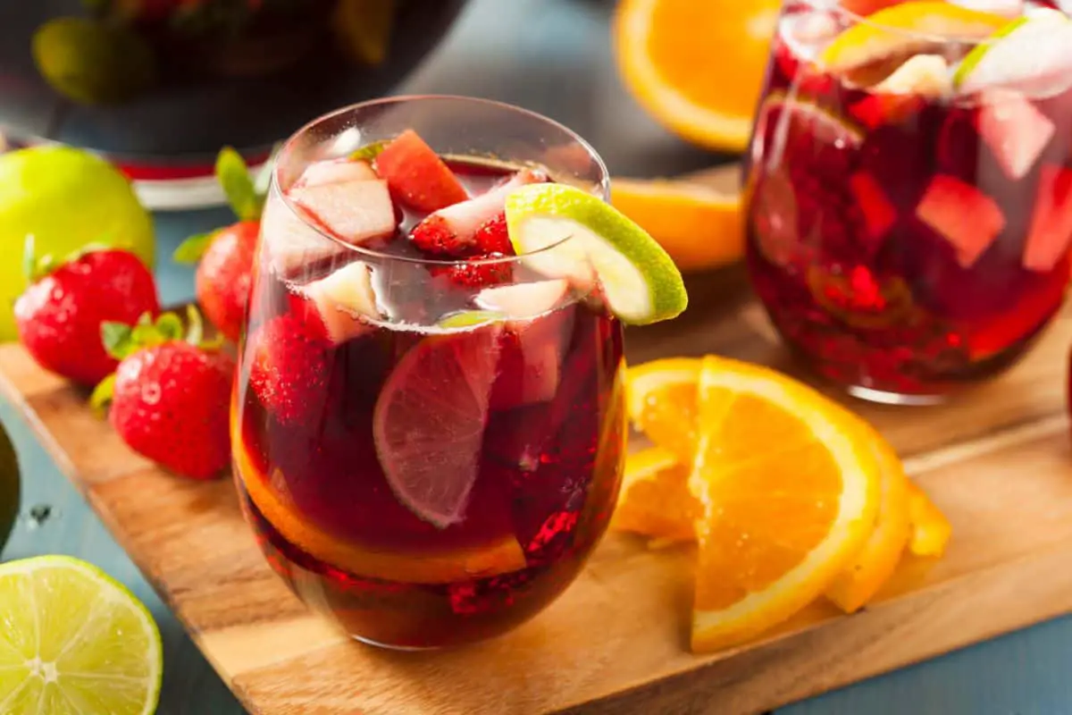 How To Make Sangria [The Ultimate Guide] - Tasty Vino