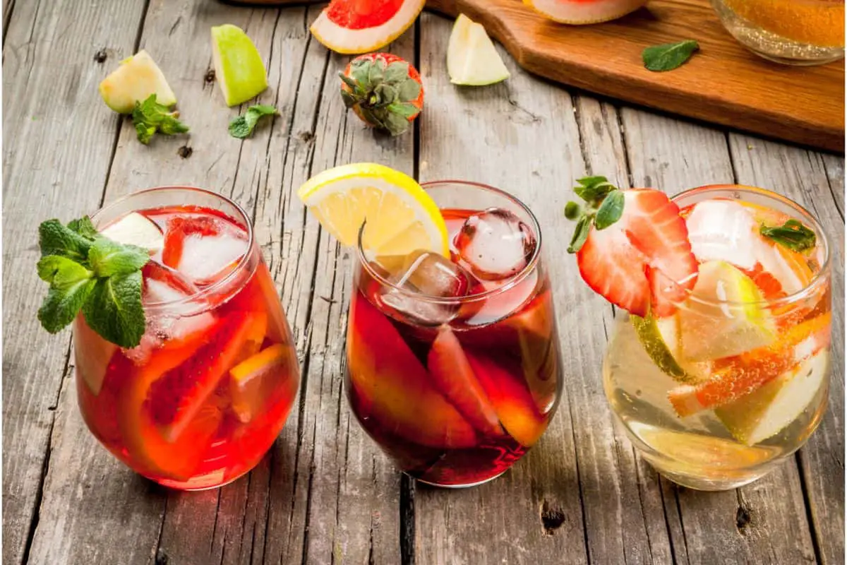 What Does Sangria Taste Like [A Guide]
